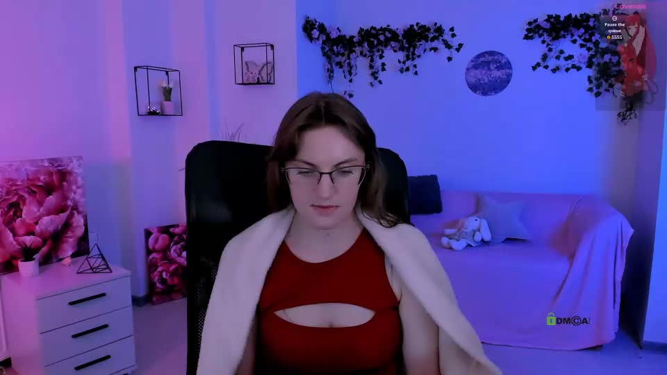 nikol_kitt Webcam Chat August 6, 2026