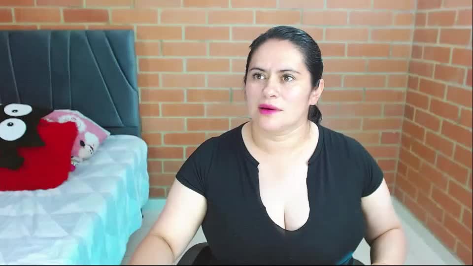 paula__117 Webcam Chat August 6, 2026