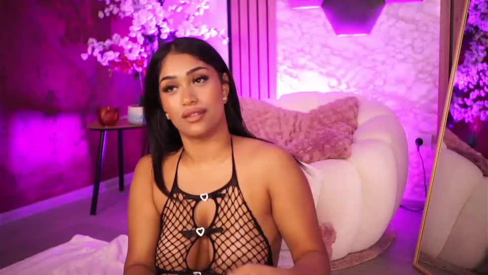 kira_krush Webcam Chat August 6, 2026