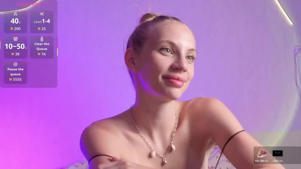 mia_silk Webcam Chat August 6, 2026