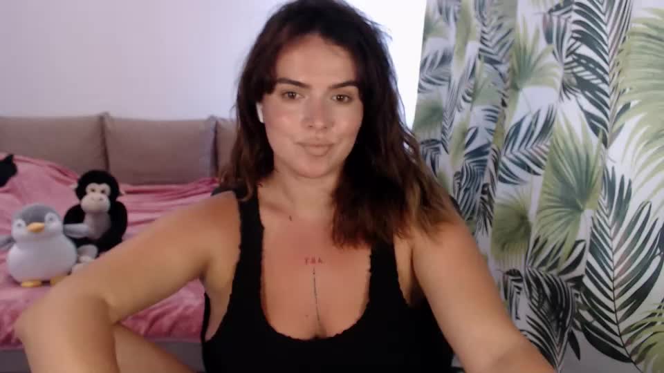 viviroses Webcam Chat August 6, 2026