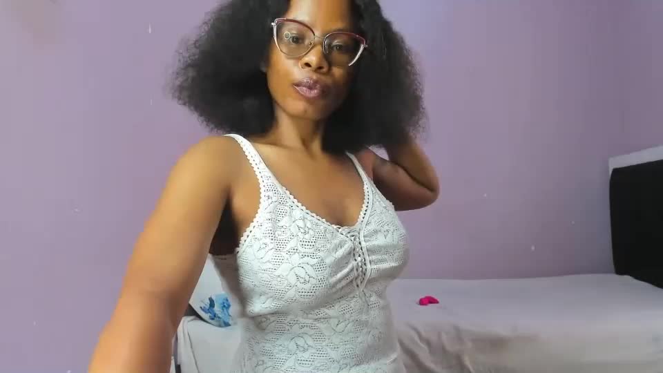 lola_coco Webcam Chat August 7, 2026