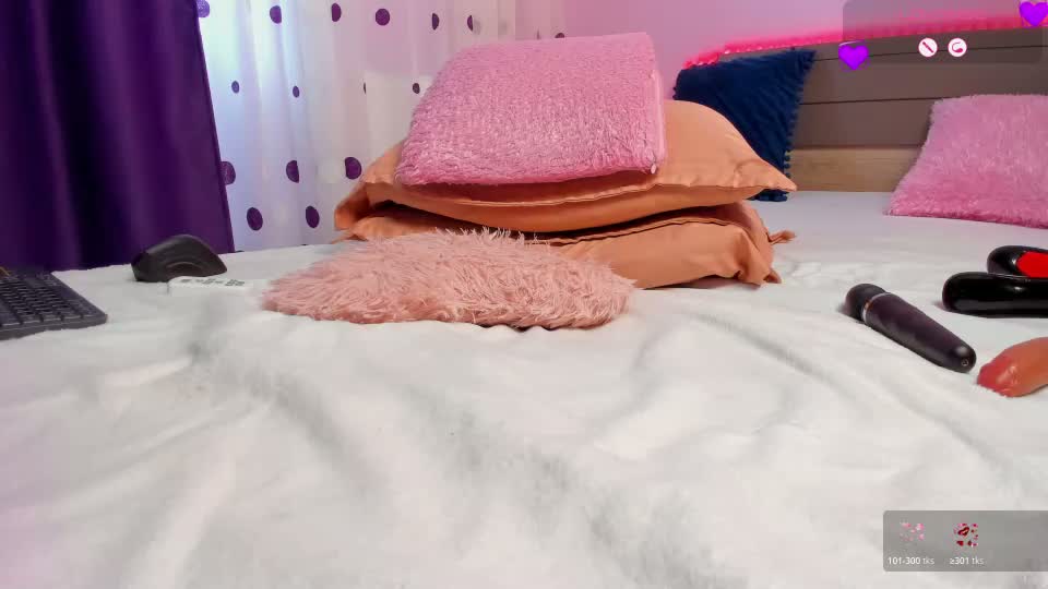 missvanessa0 Webcam Chat August 7, 2026