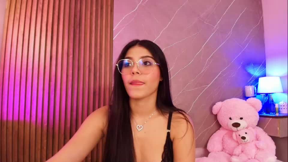 ariana_jhonson11 Webcam Chat August 7, 2026