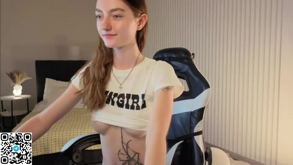 valenora1 Webcam Chat August 7, 2026