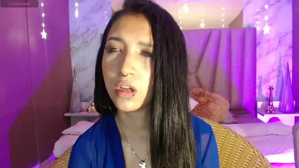 megan_saint Webcam Chat August 7, 2026