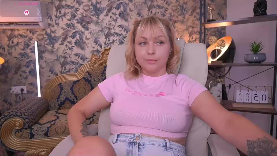 anitalevanta Webcam Chat August 7, 2026