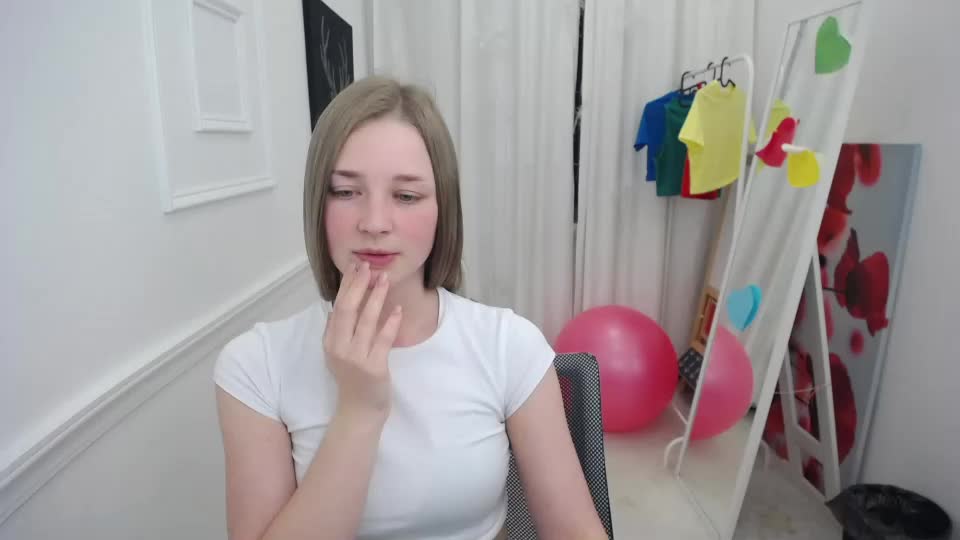 bree_sky Webcam Chat August 7, 2026