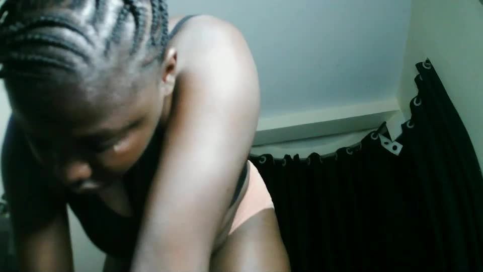 prettyreen Webcam Chat August 7, 2026