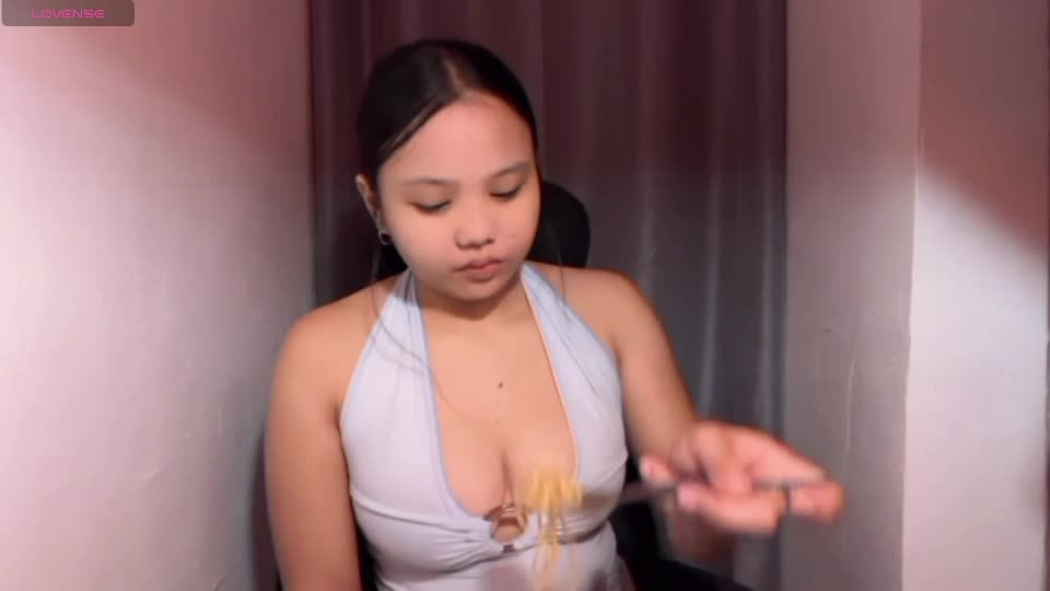 yournaughty_leigh Webcam Chat August 7, 2026