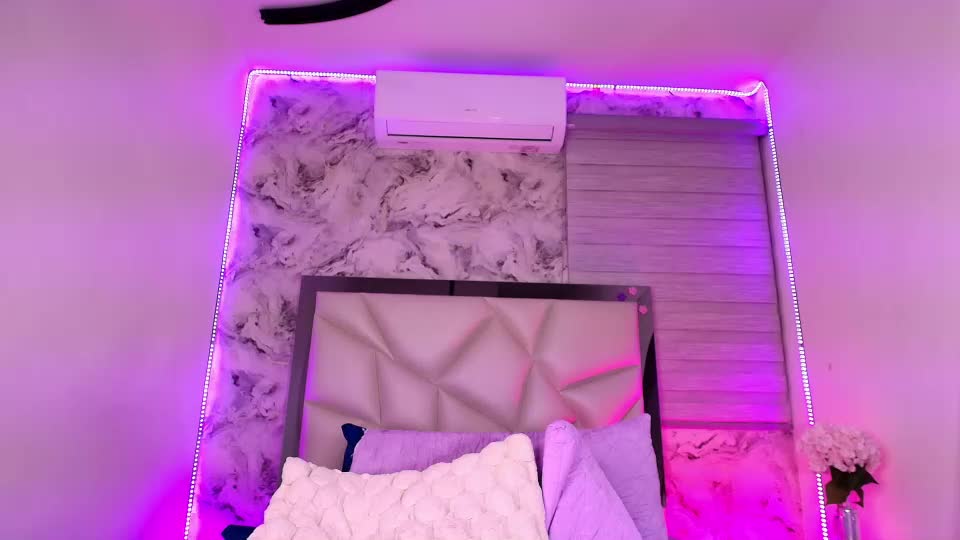 laila_ali Webcam Chat August 7, 2026