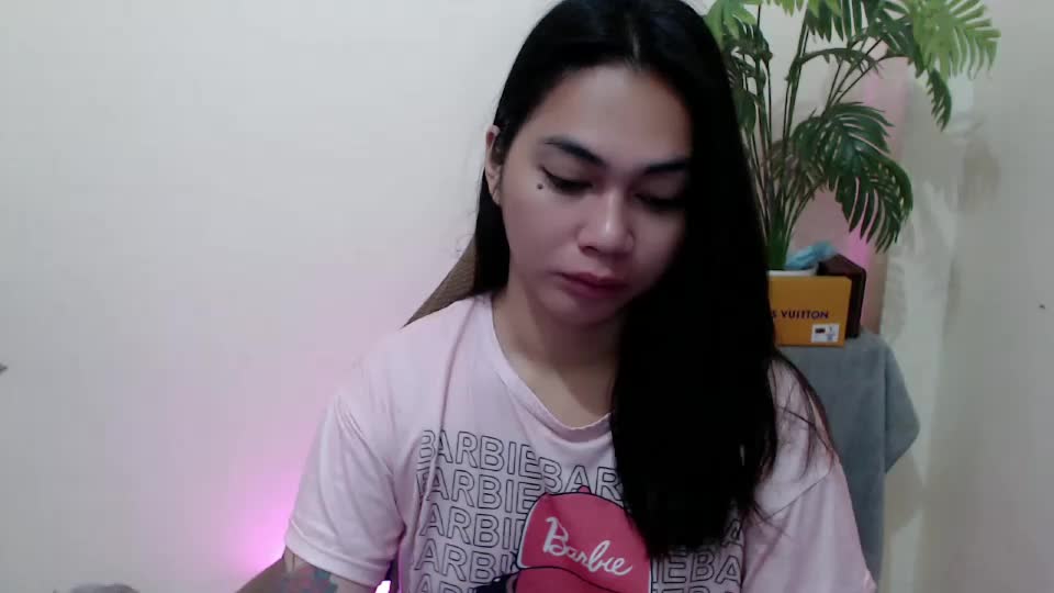 urasian_erica Webcam Chat August 7, 2026