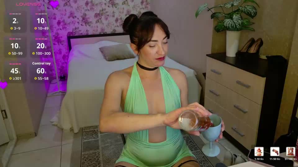 anne_karma Webcam Chat August 7, 2026