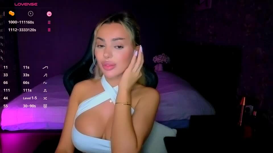 ayla_demir Webcam Chat August 7, 2026