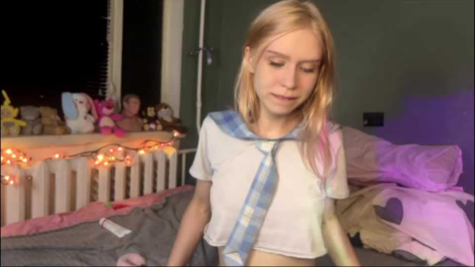 sexy_cute18 Webcam Chat August 7, 2026