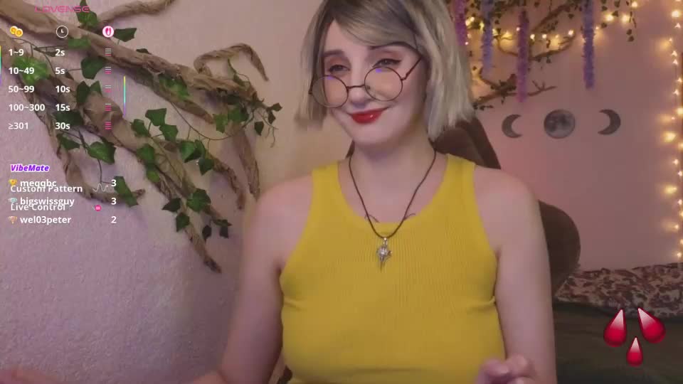 elfie_agatha Webcam Chat August 7, 2026