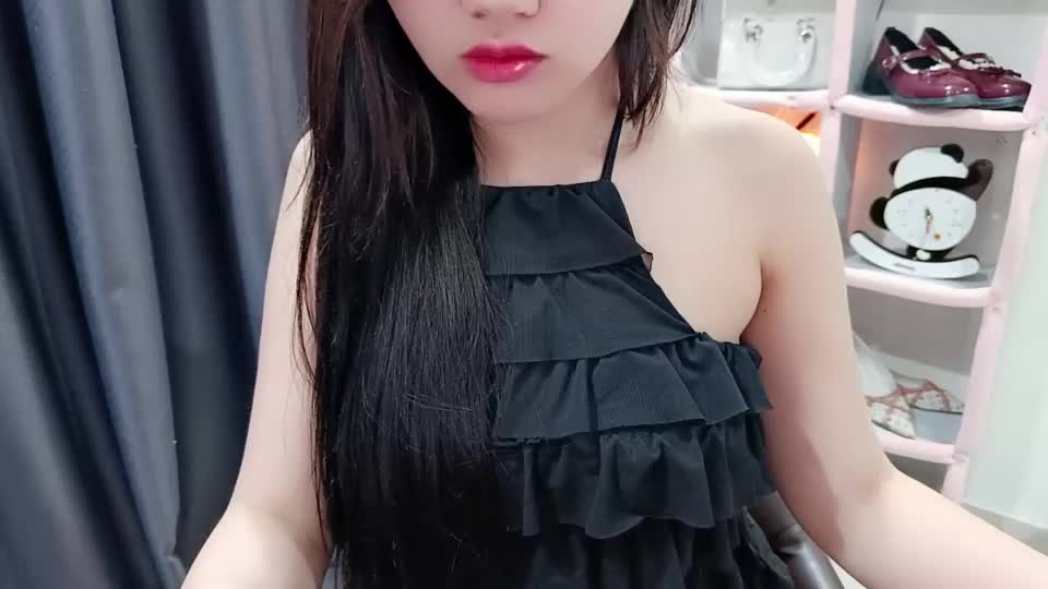 hellokitty_sexy Webcam Chat August 7, 2026