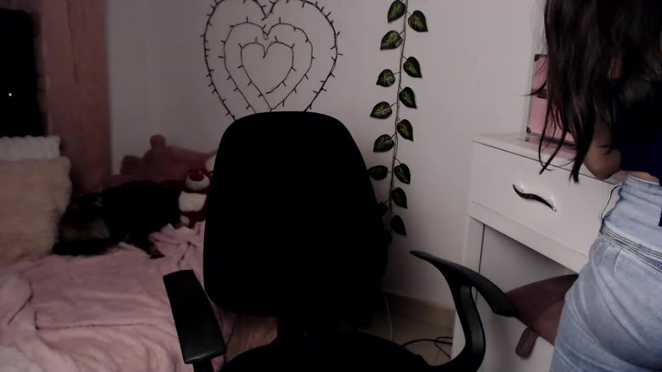 sweet_hannaah Webcam Chat August 7, 2026