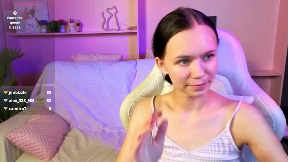 kira_bliss_ Webcam Chat August 7, 2026