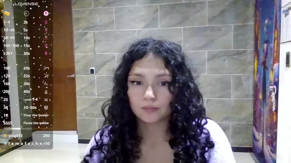 diamond_curls05 Webcam Chat August 8, 2026