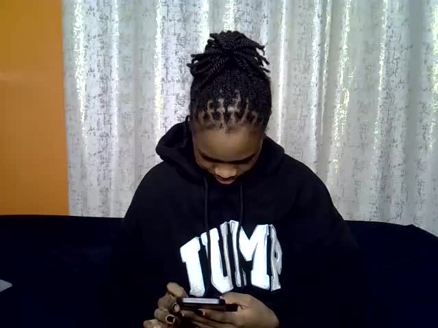 fine_queen12 Webcam Chat August 8, 2026