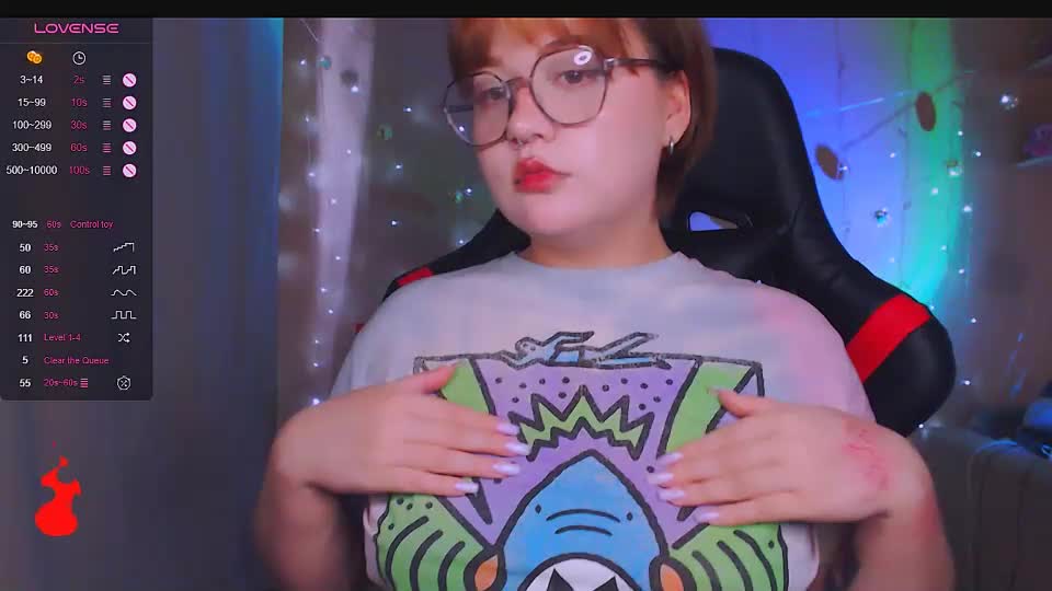 lala_loulou Webcam Chat August 8, 2026