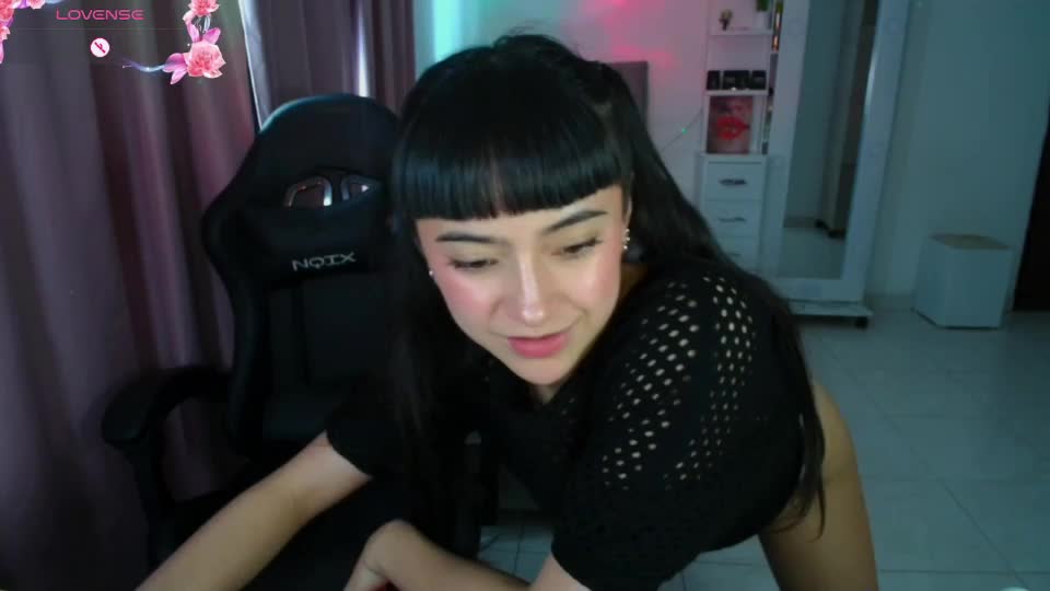 violetta_black483 Webcam Chat August 8, 2026