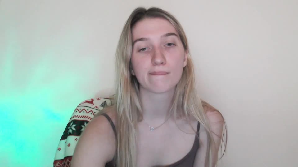 honeyveil Webcam Chat August 8, 2026