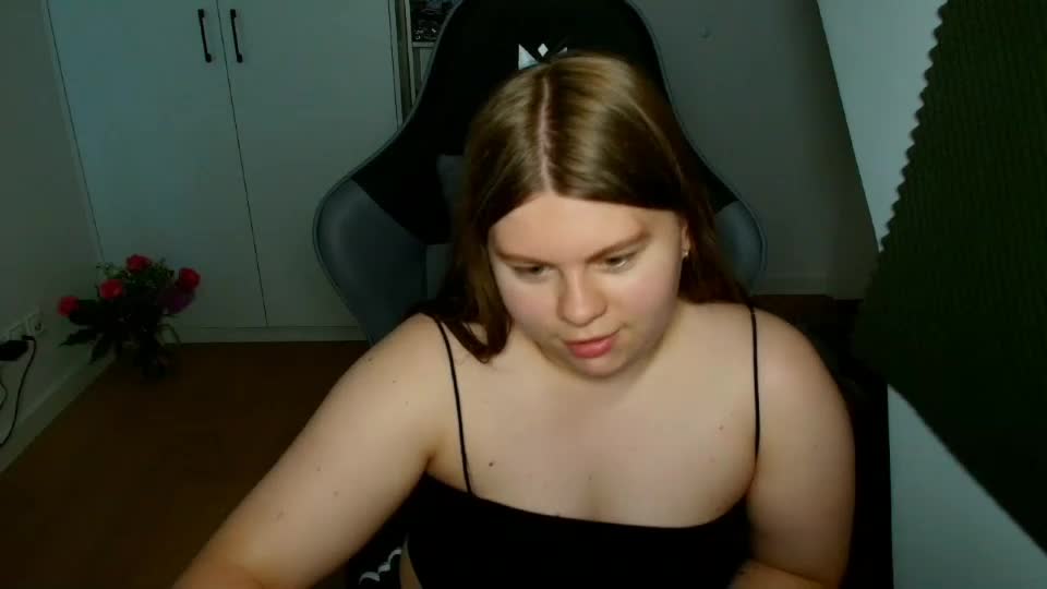 abbyvibe Webcam Chat August 8, 2026