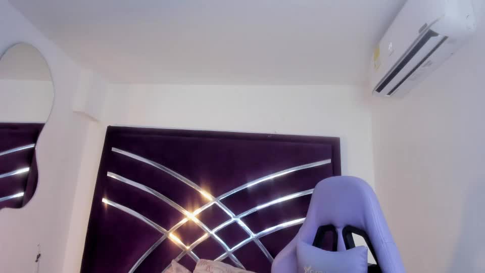 ateneaxht Webcam Chat August 8, 2026