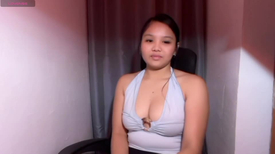 yournaughty_leigh Webcam Chat August 8, 2026