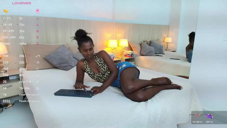 mara_sinclair Webcam Chat August 8, 2026
