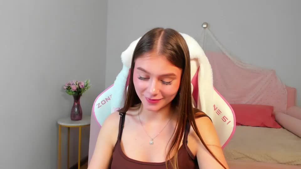 ericafoxes Webcam Chat August 8, 2026