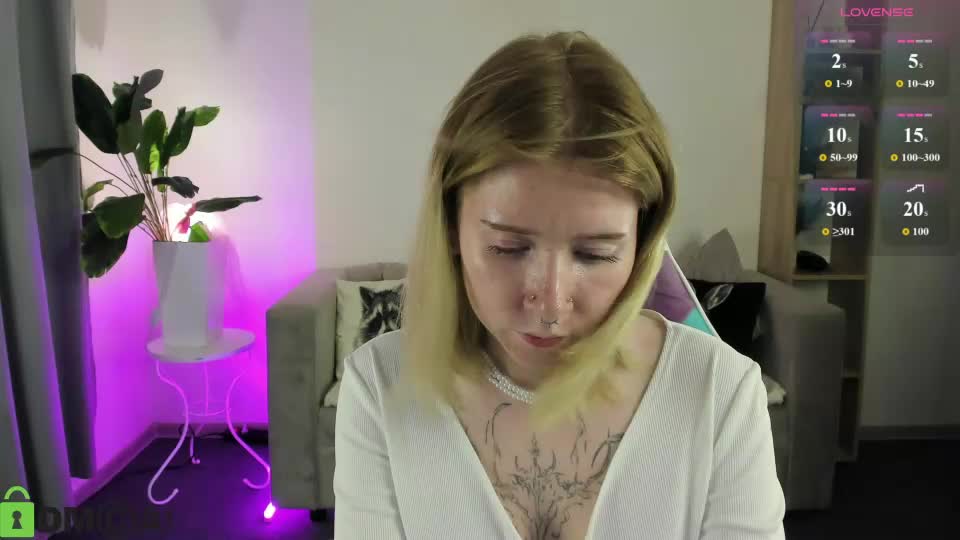 elira_vane Webcam Chat August 8, 2026