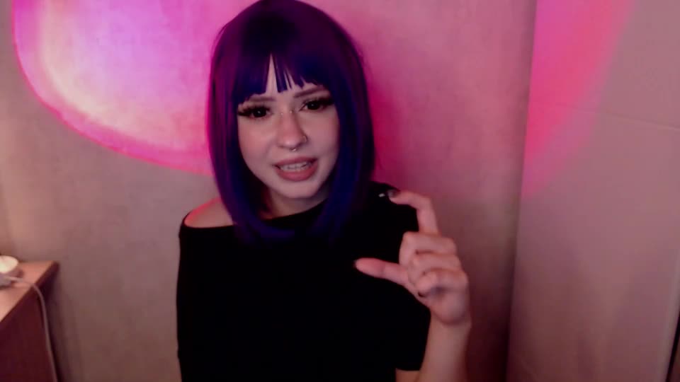 yunaleaf Webcam Chat August 8, 2026