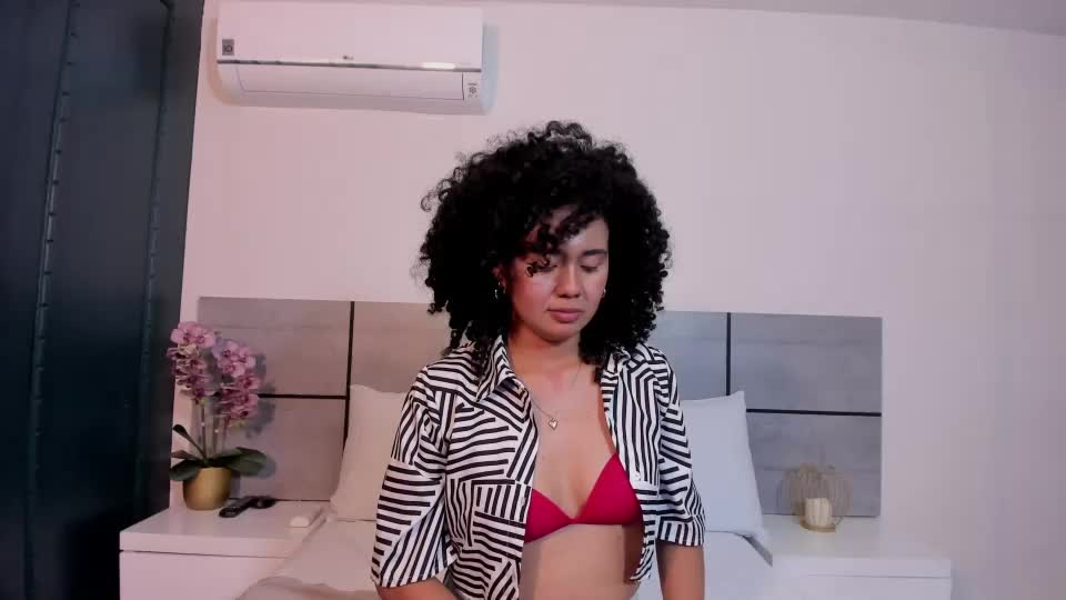 kiraspell Webcam Chat August 8, 2026
