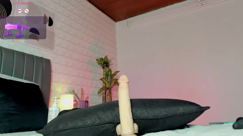 lizzie_evans Webcam Chat August 8, 2026