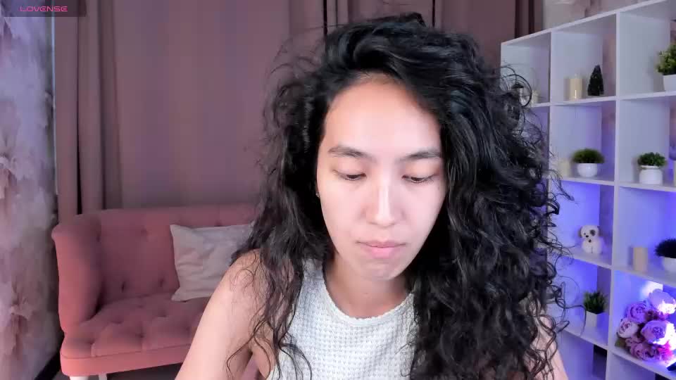 yummy_lamii Webcam Chat August 8, 2026
