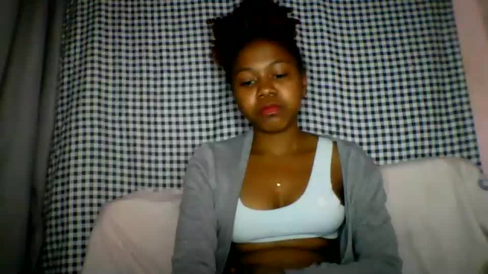 lara_belle Webcam Chat August 8, 2026