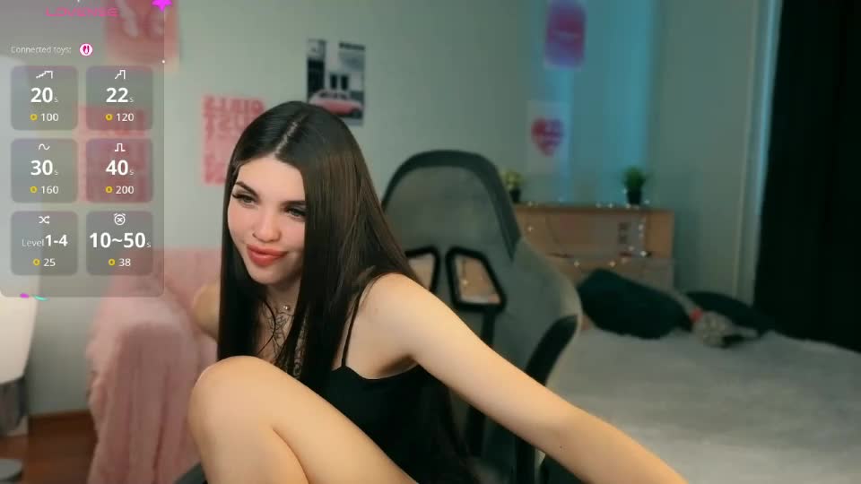 molly_rettyy Webcam Chat August 8, 2026