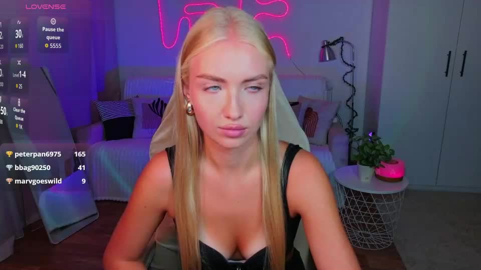 blonde_vibe Webcam Chat August 9, 2026