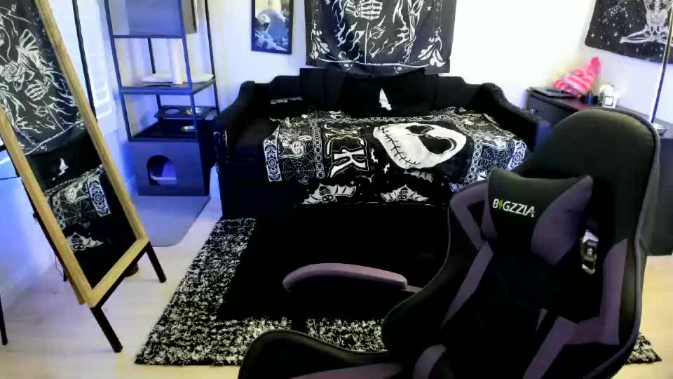 luna_lovelyy Webcam Chat August 9, 2026