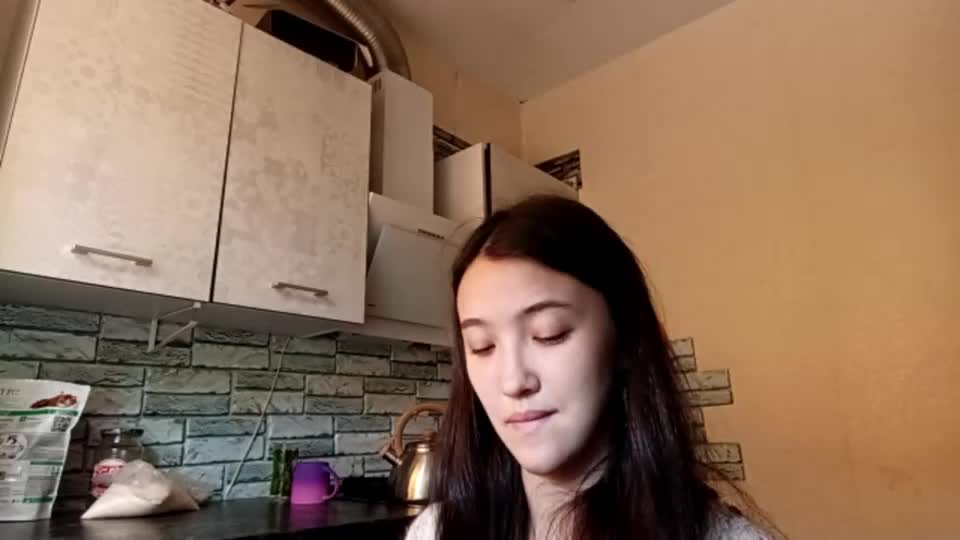 elouisevallian Webcam Chat August 9, 2026