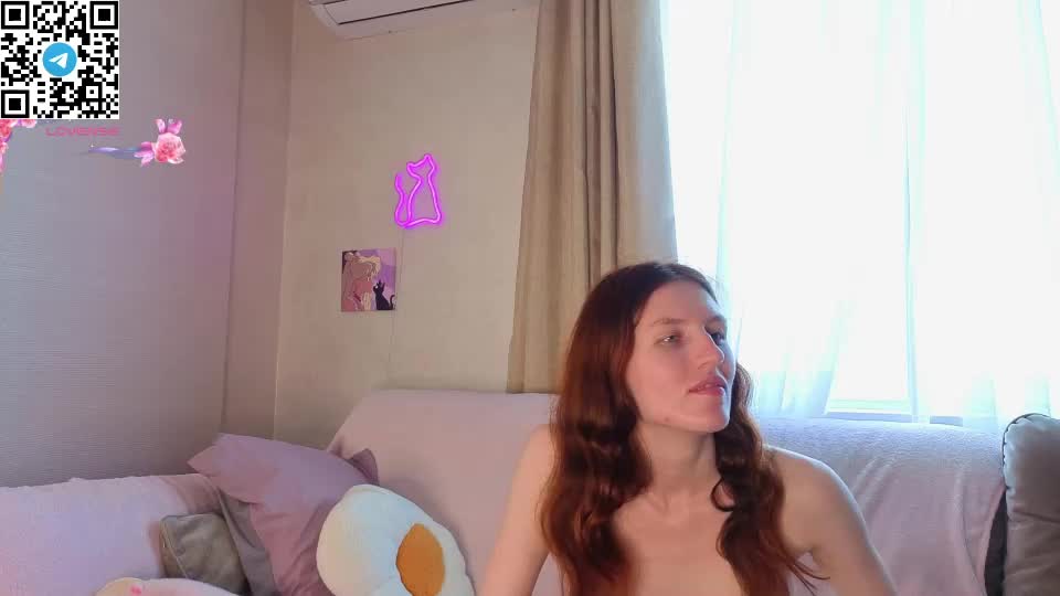 little_red_rosy Webcam Chat August 9, 2026