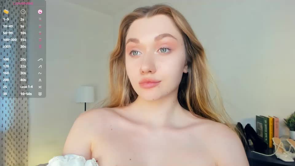laviniahoutz Webcam Chat August 9, 2026