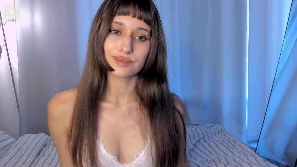erika_hoiree Webcam Chat August 10, 2026