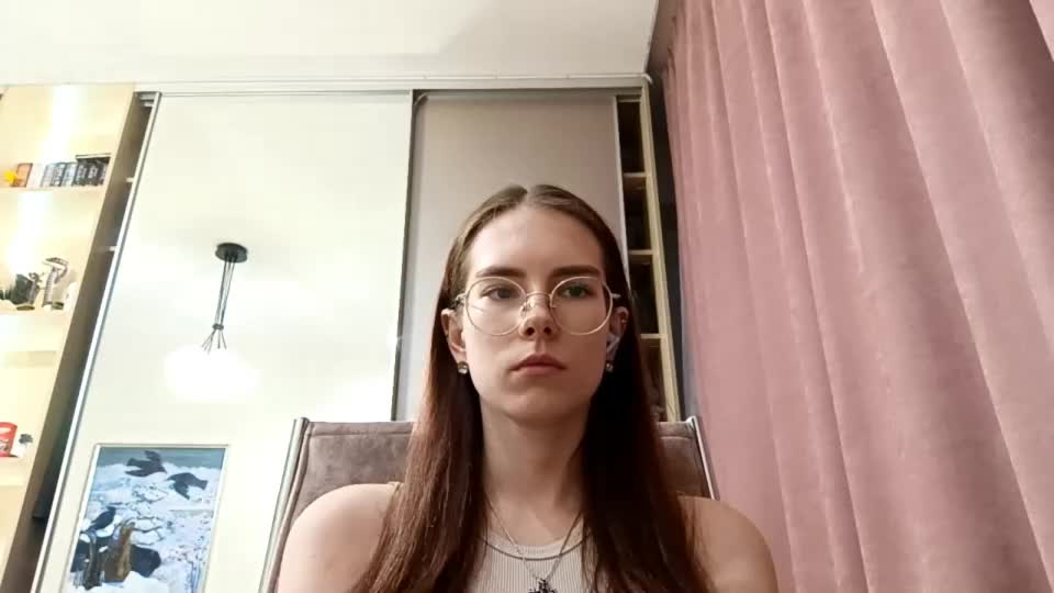 tawnyzenisek Webcam Chat August 10, 2026