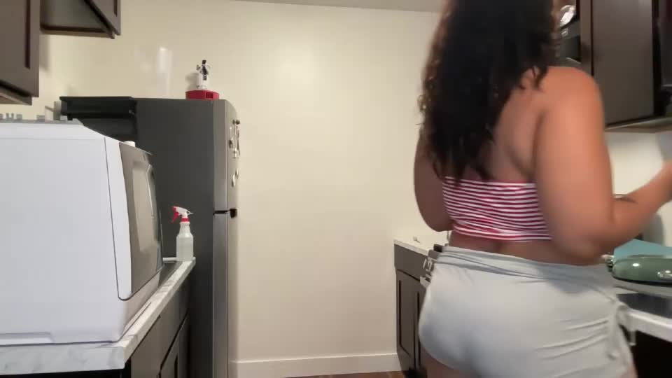 dreamyriri Webcam Chat August 10, 2026