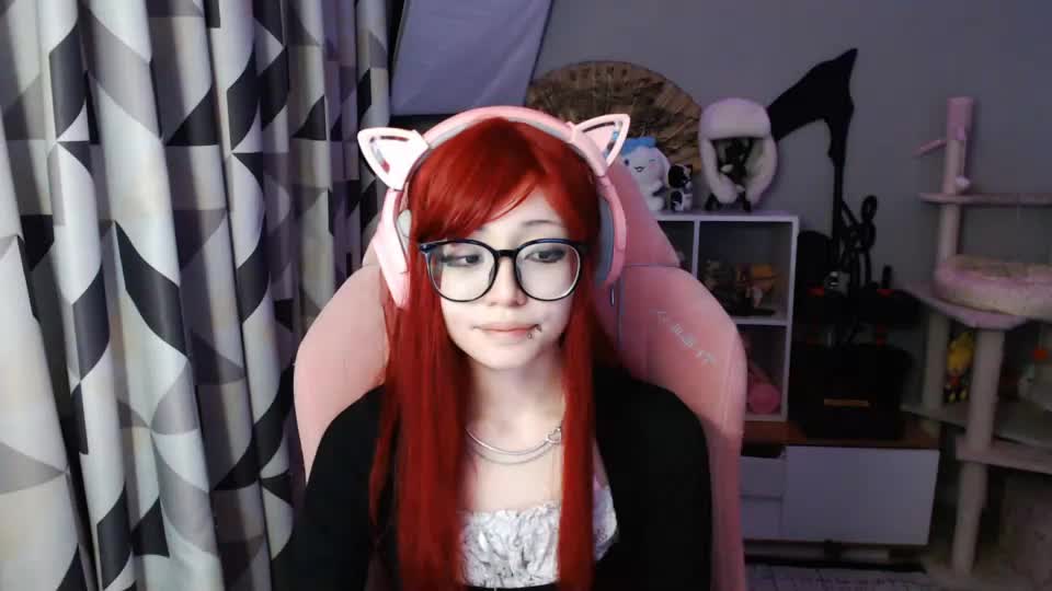 danyelleeyermann Webcam Chat August 10, 2026