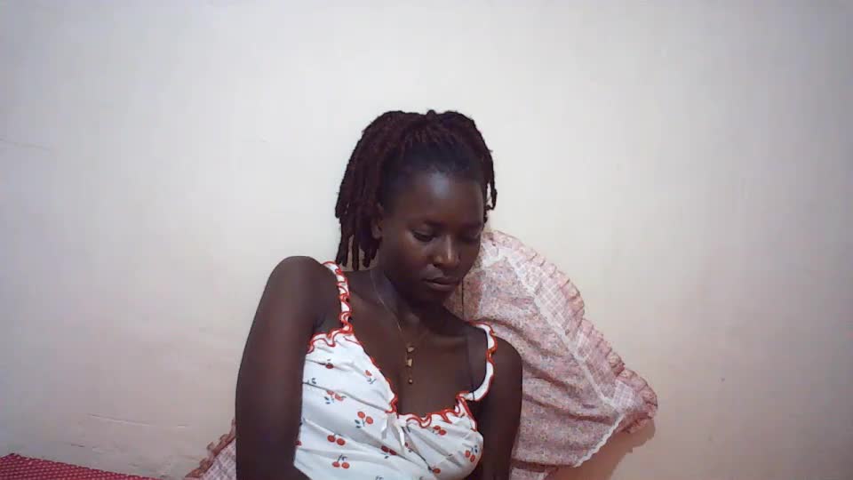 queen_0012 Webcam Chat August 10, 2026